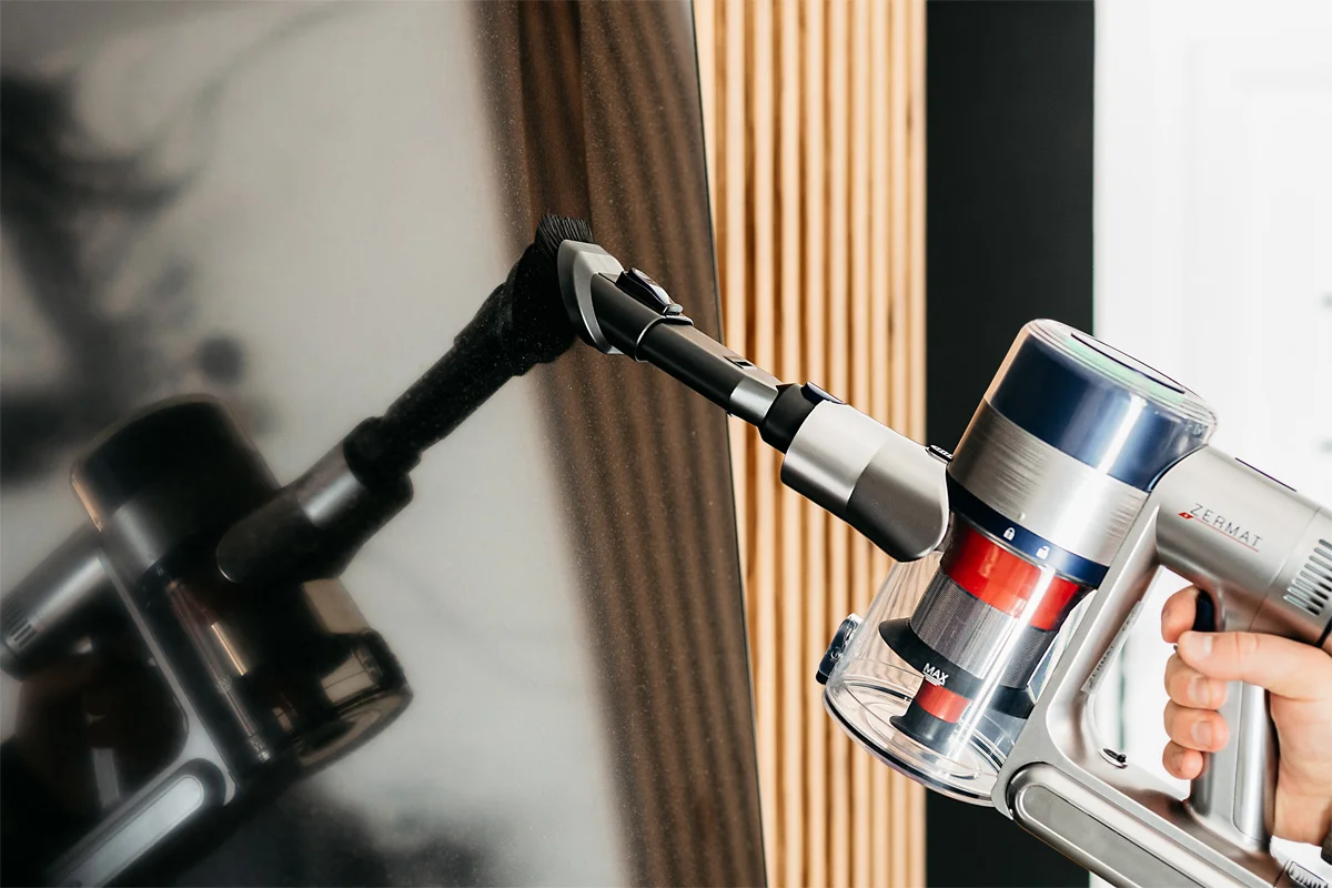 Jak działa technologia cyklonowa w odkurzaczach pionowych?